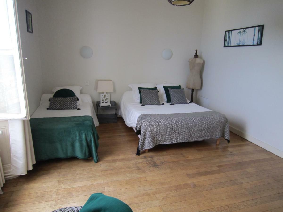 Le Camelia Hotel Ruille-Froid-Fonds Luaran gambar