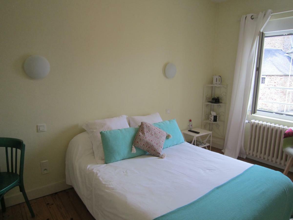 Le Camelia Hotel Ruille-Froid-Fonds Luaran gambar