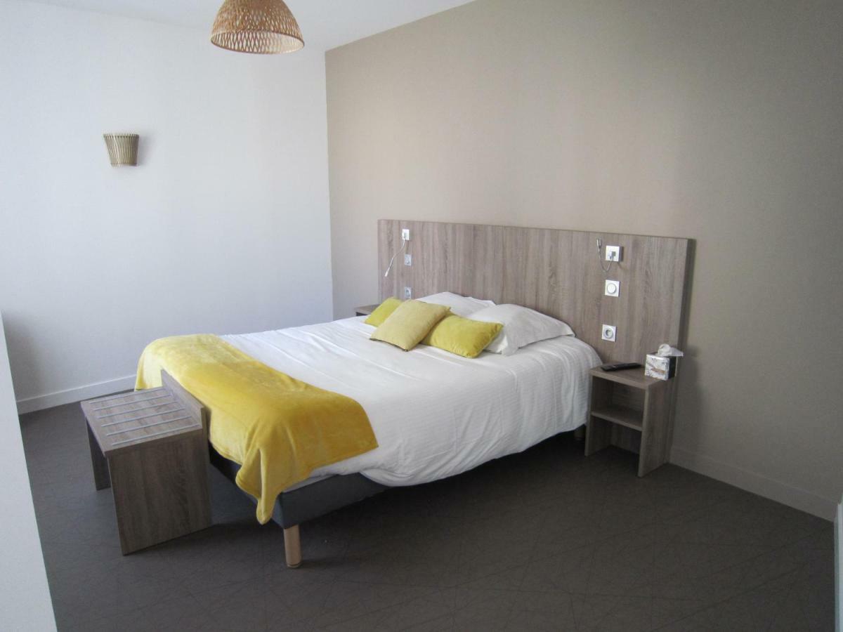 Le Camelia Hotel Ruille-Froid-Fonds Luaran gambar